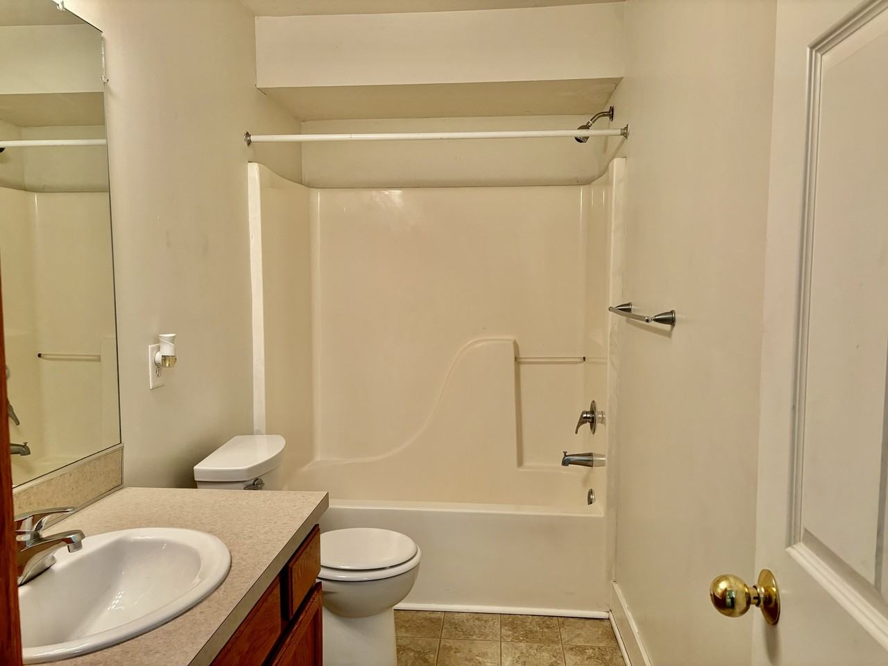 69 E 48th St #69 - Photo 5 of 12