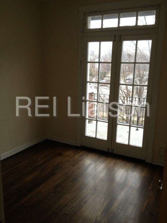 5405 Louisiana Ave - Photo 3 of 9
