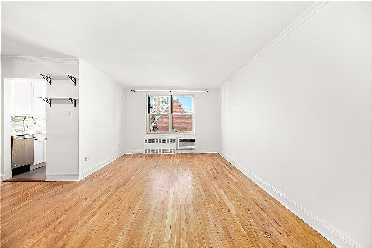 309 E 87th St #7J - Photo 5 of 6