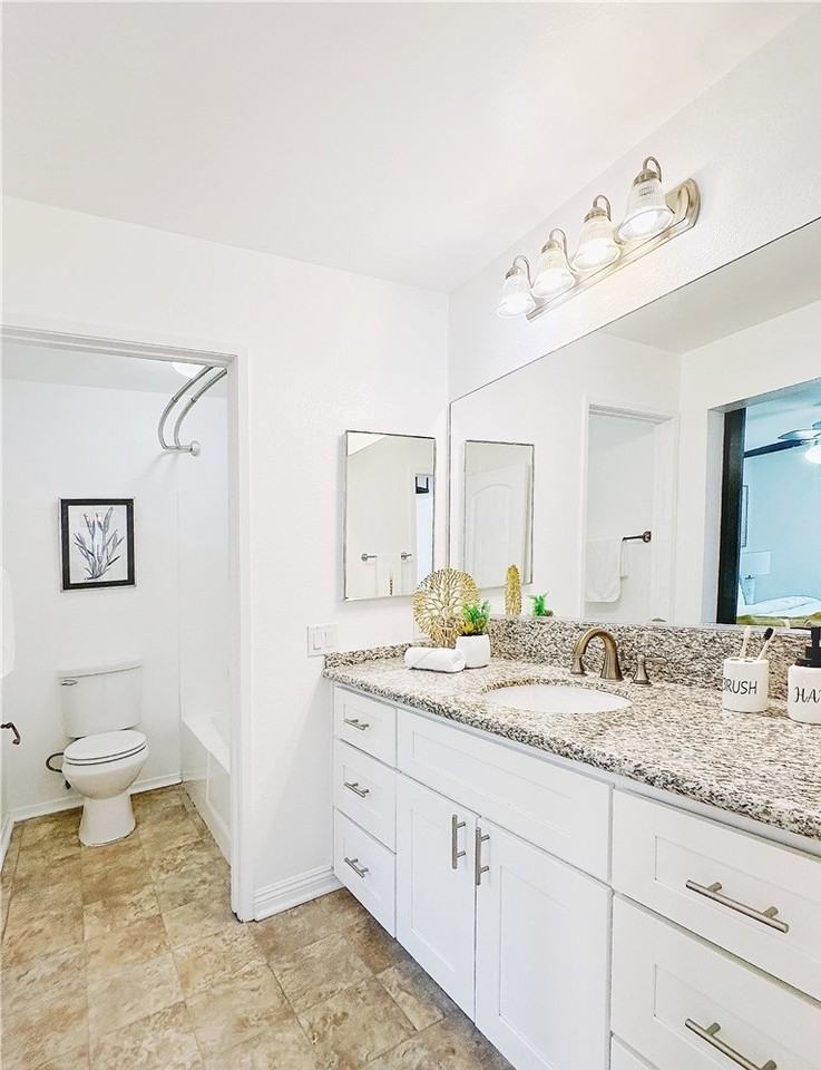 23 Greenmoor #18 - Photo 6 of 9