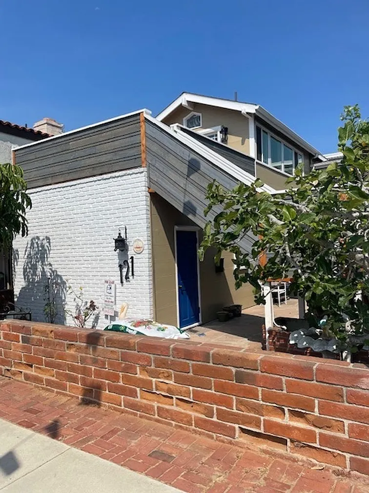 121 Turquoise Ave - Photo 2 of 13