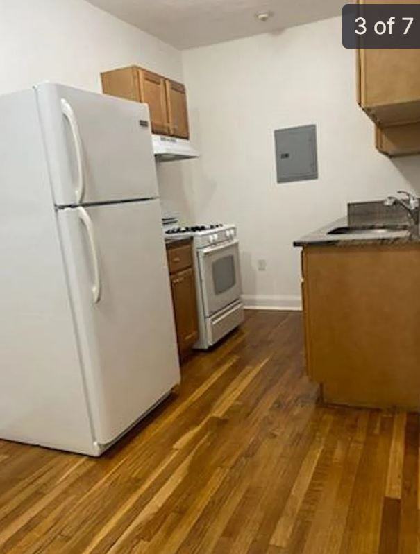 10 Yeamans St - Photo 3 of 7