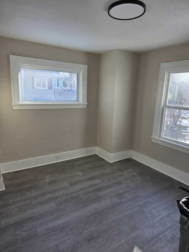 35 Buffalo St #1 - Photo 3 of 17