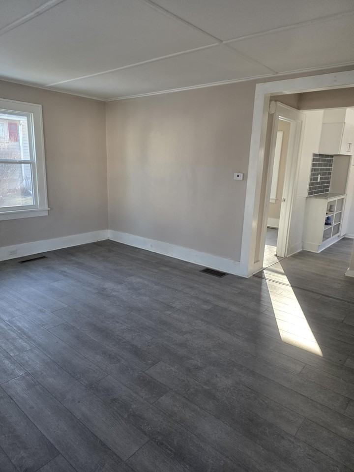 35 Buffalo St #1 - Photo 5 of 17