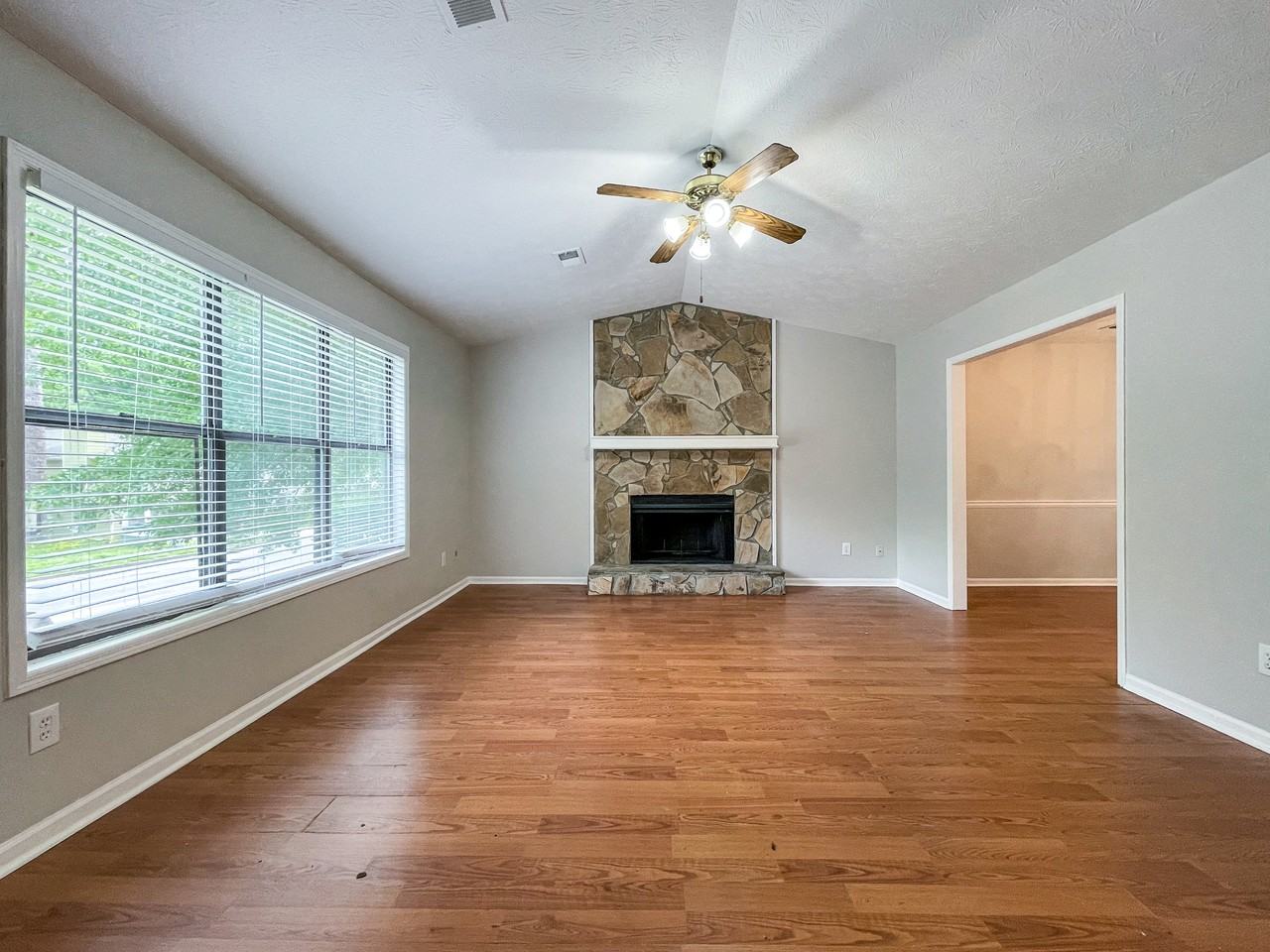 2217 Lowtrail Ct - Photo 2 of 27