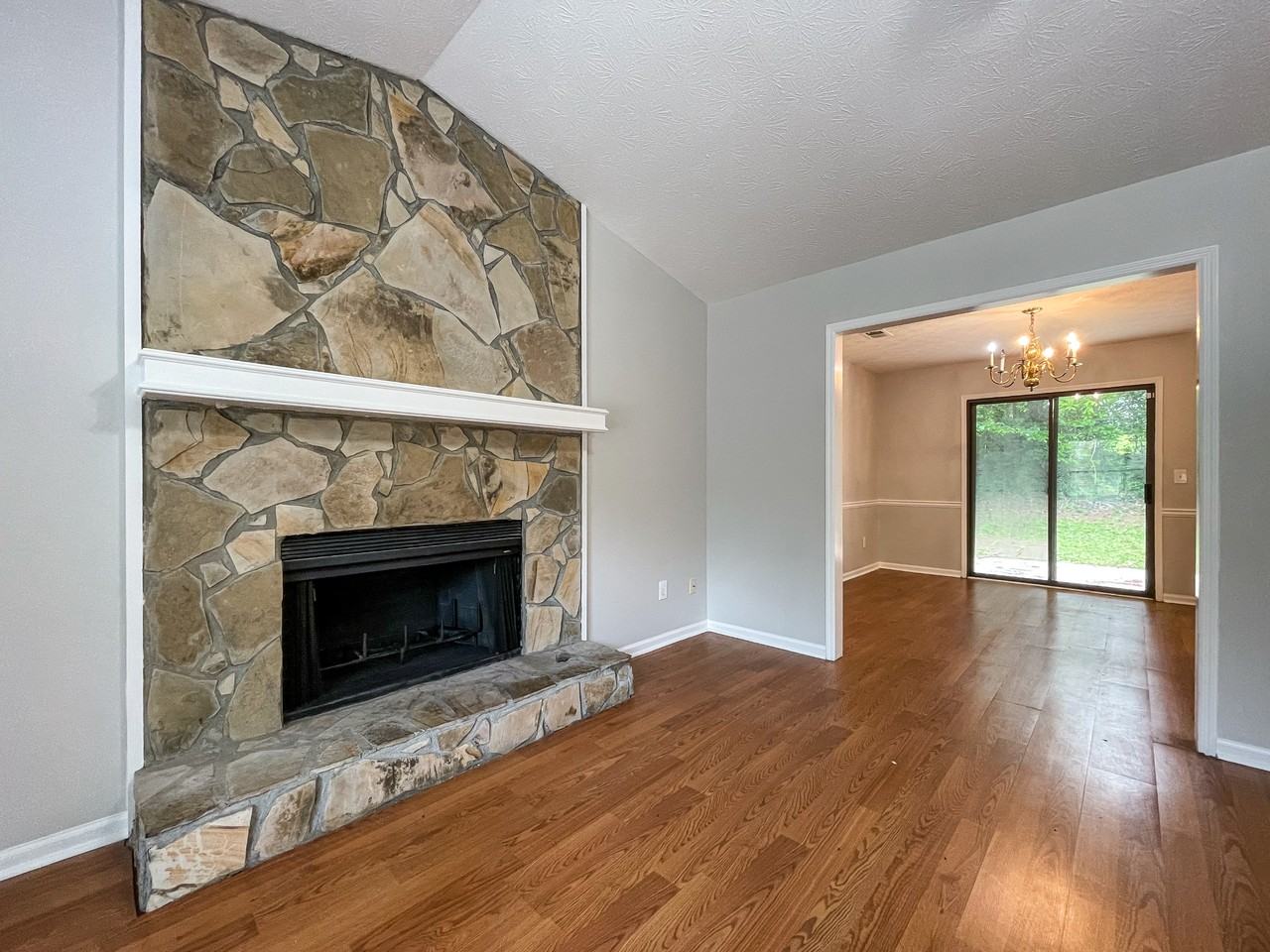 2217 Lowtrail Ct - Photo 3 of 27