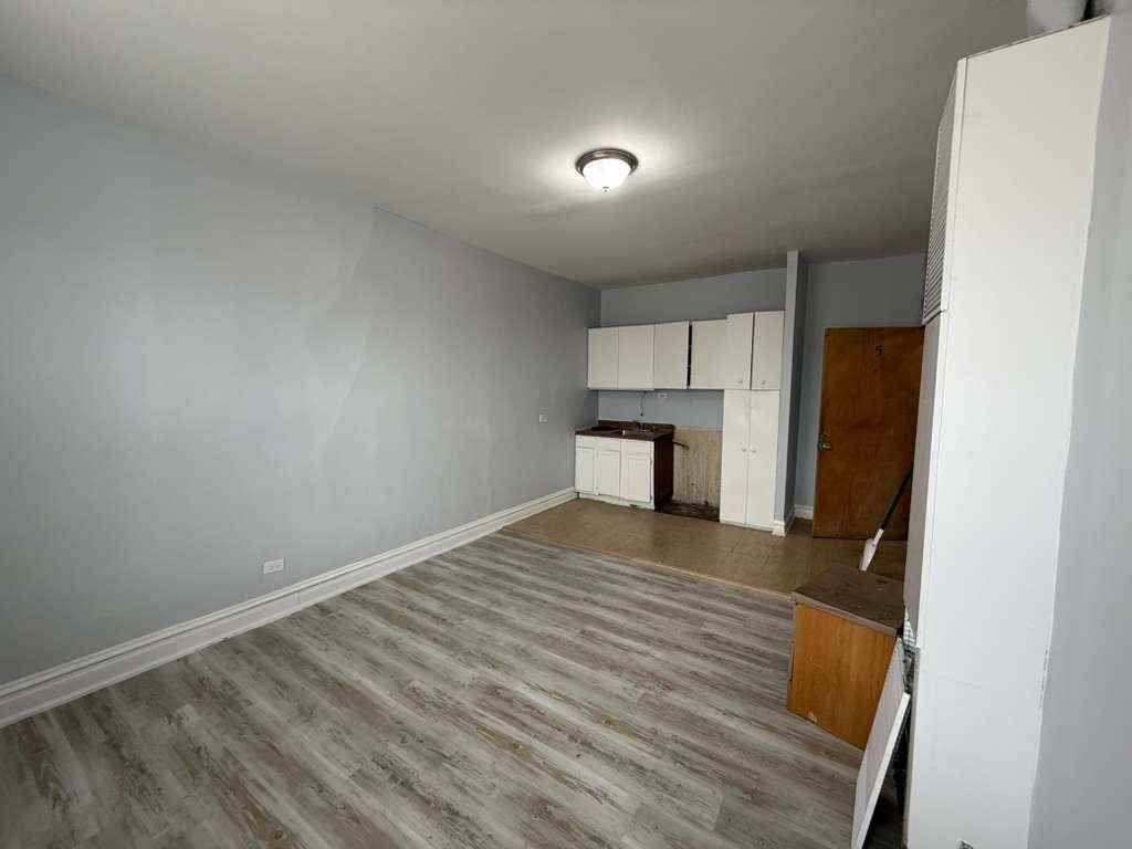 5960 W Roosevelt Rd #5 - Photo 6 of 35