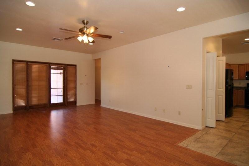 2215 E 3rd St - Photo 4 of 23