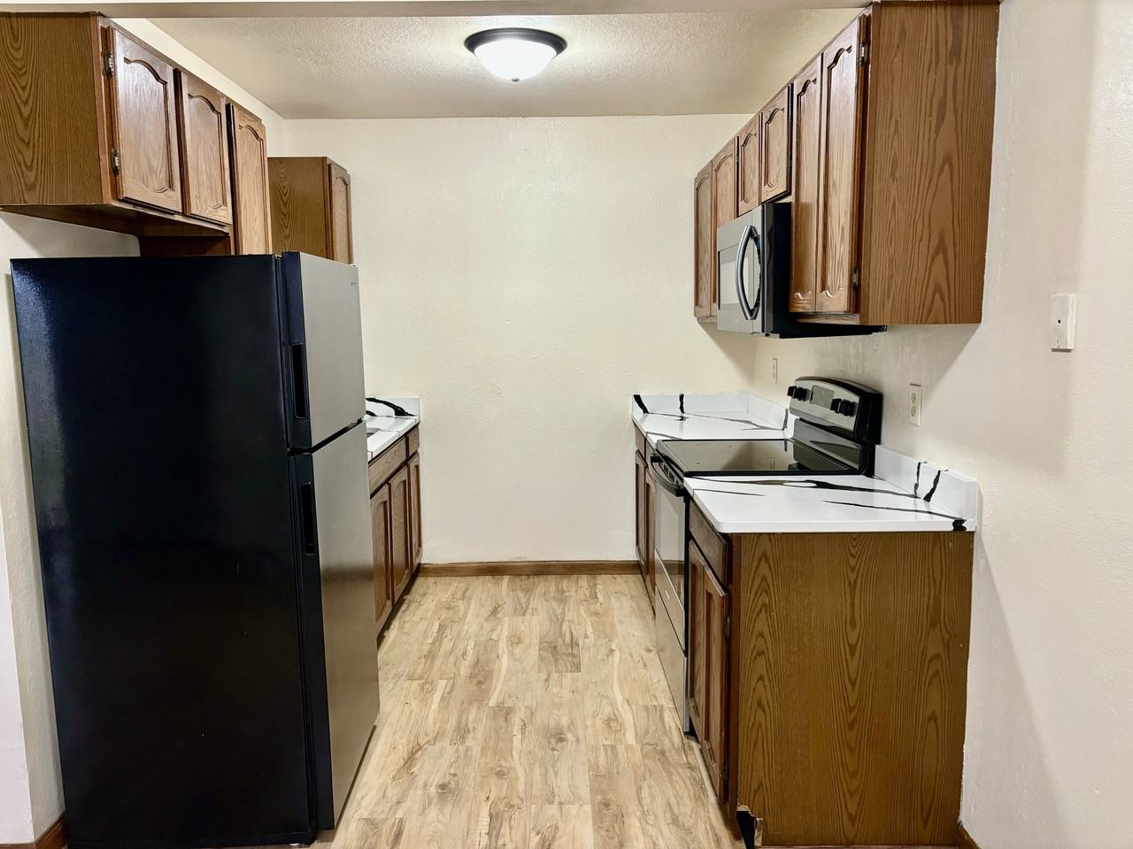 457 Stratford Way #1 - Photo 4 of 16