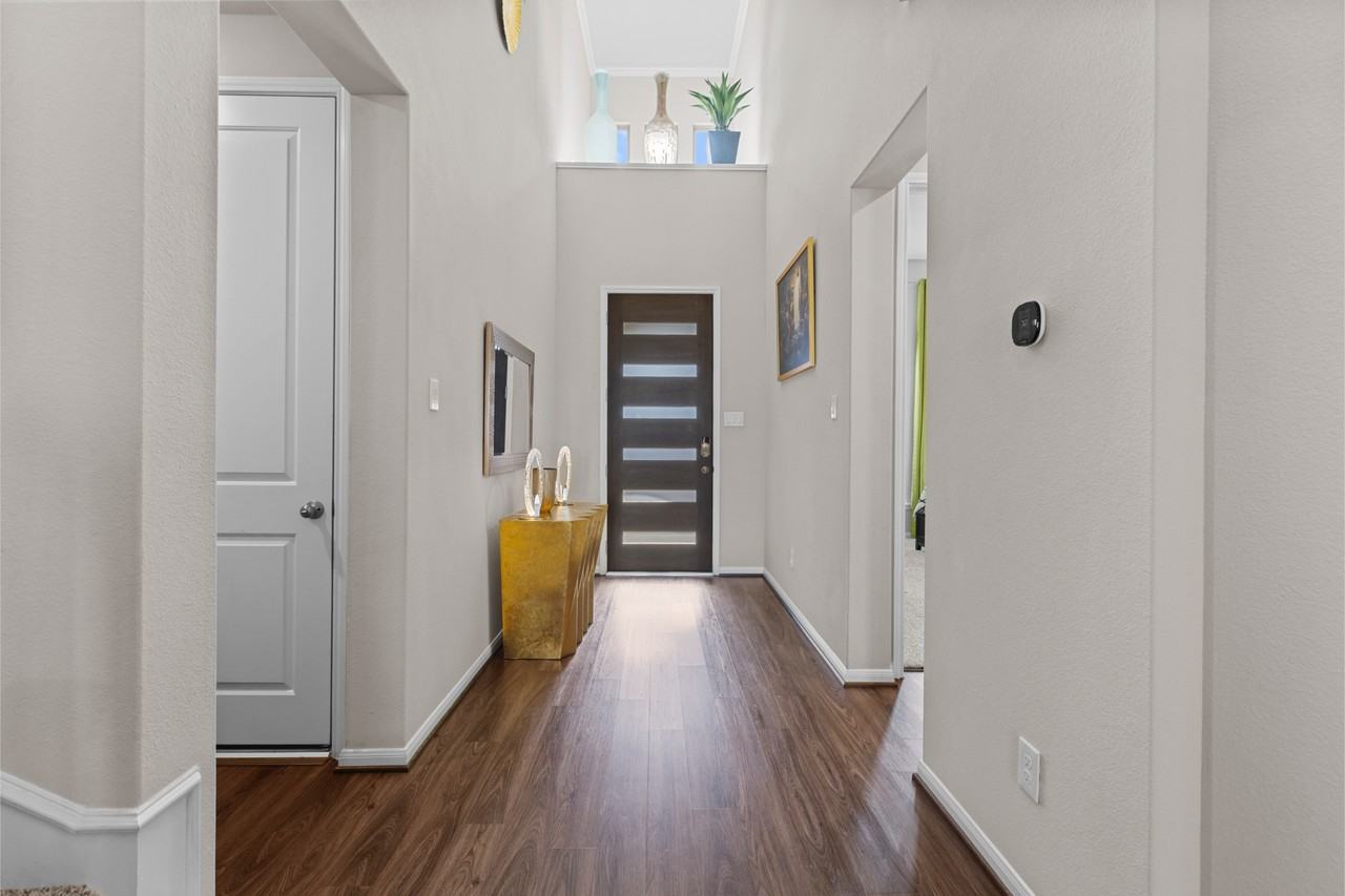 7110 Pondhawk Dr #NA - Photo 2 of 12