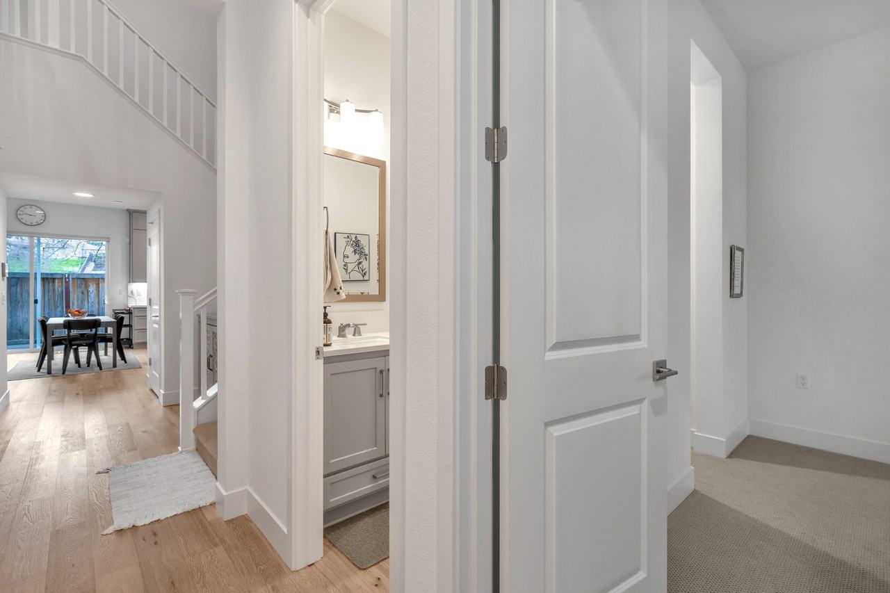 210 Haven Ter #NA - Photo 3 of 31