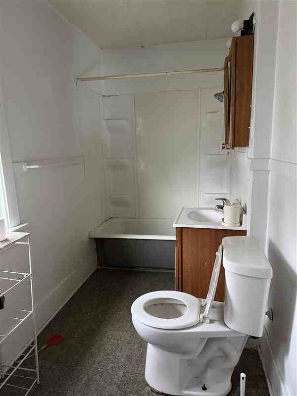 534 1/2 E Wyandotte St #534-5 - Photo 7 of 7