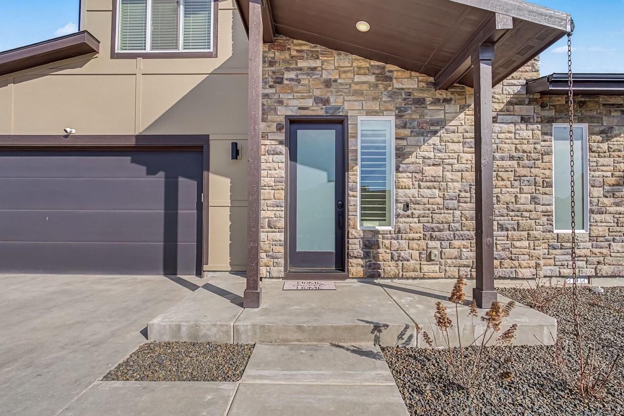 2932 W Firefoot Dr #1 - Photo 2 of 30