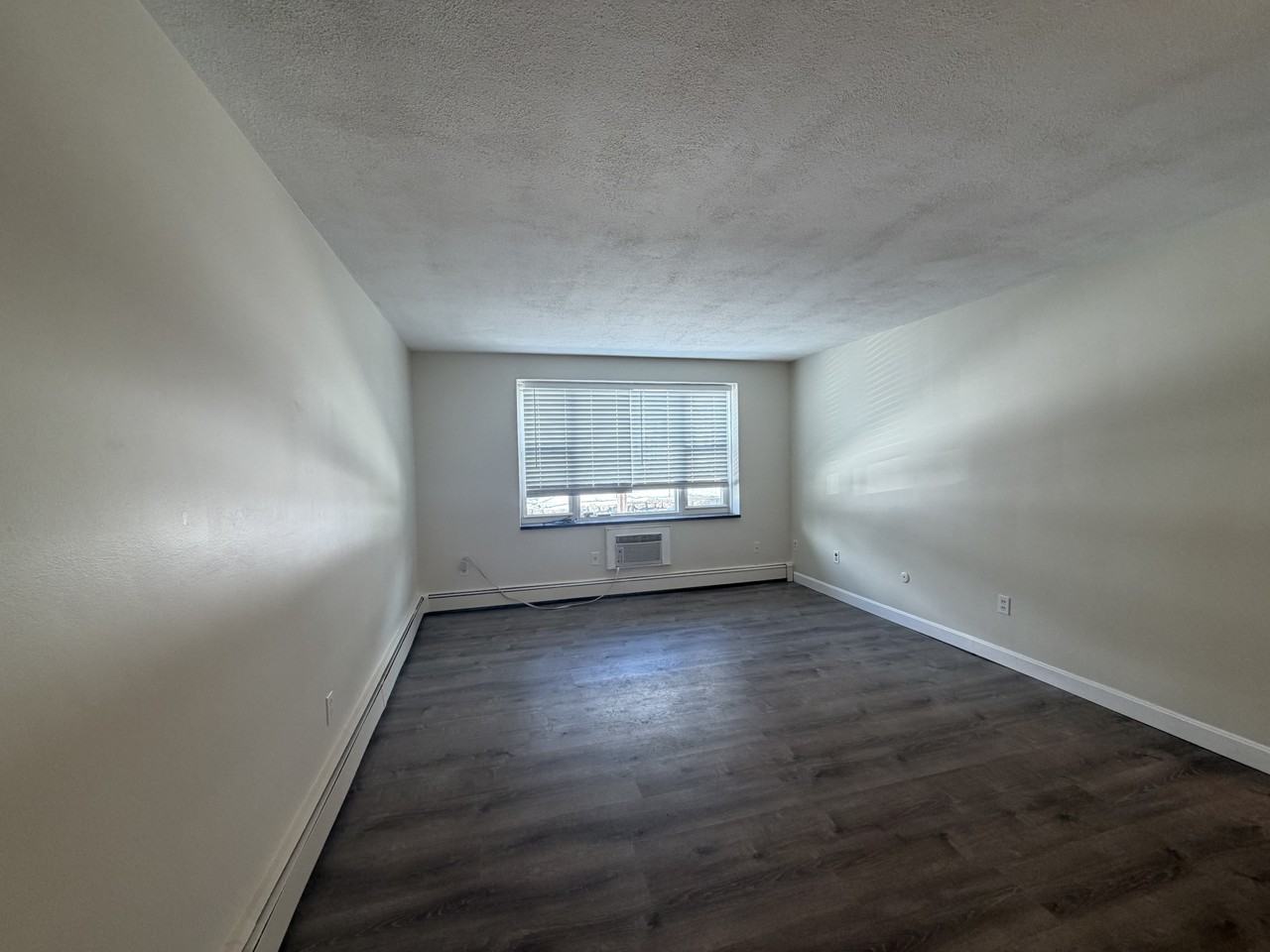 107 Spring St #4 - Photo 7 of 8