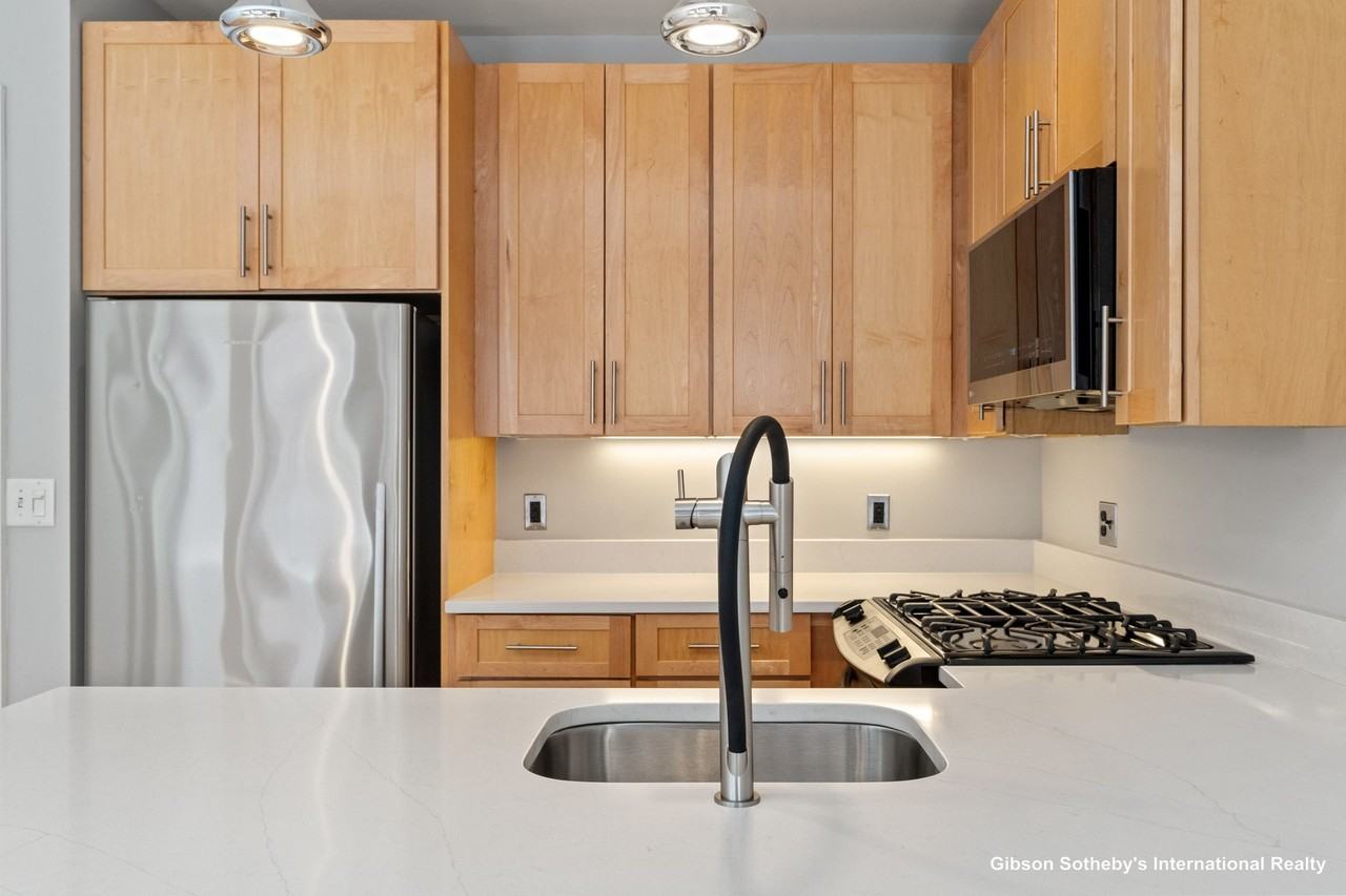 70 Lincoln St #L515 - Photo 7 of 17