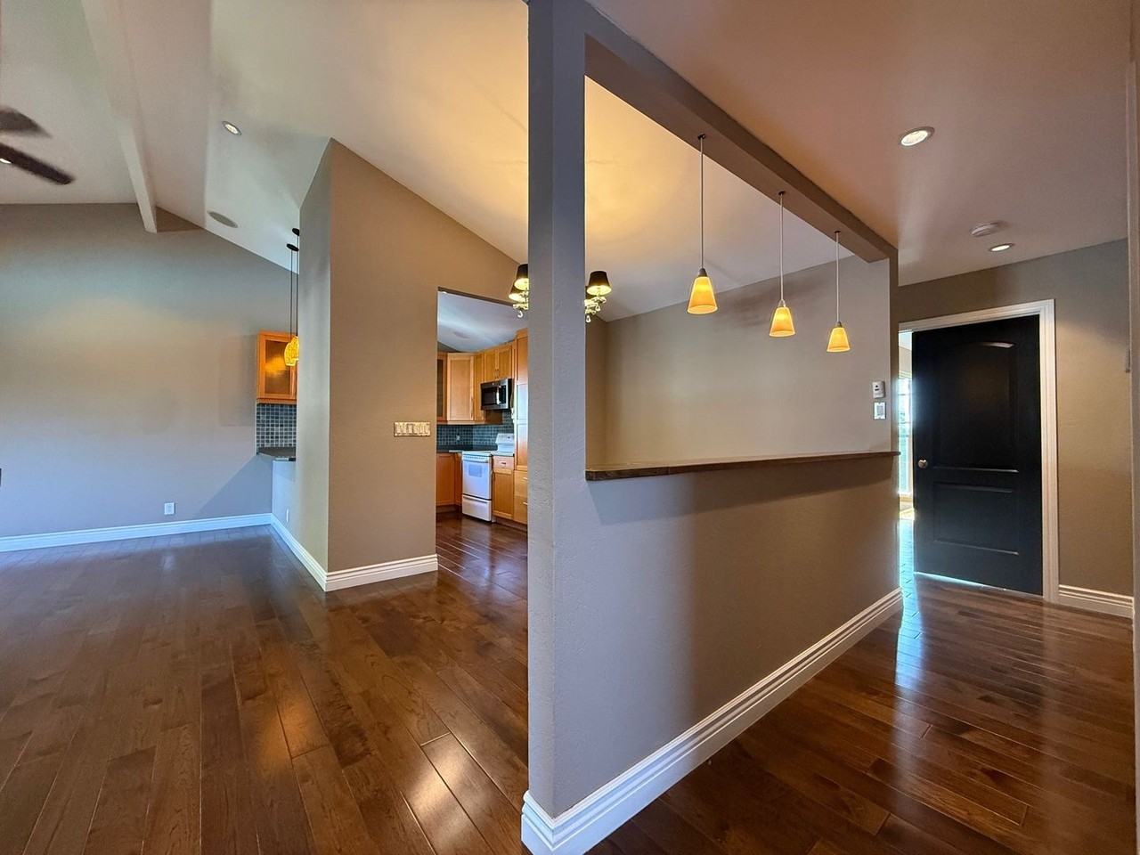 2343 Fairway Dr - Photo 2 of 20