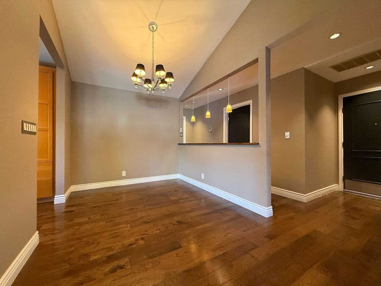 2343 Fairway Dr - Photo 7 of 20