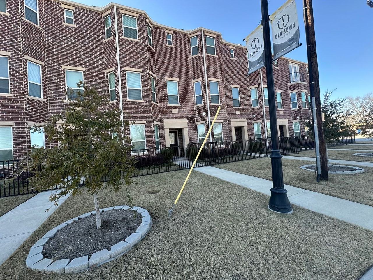 309 N Mill St - Photo 2 of 25