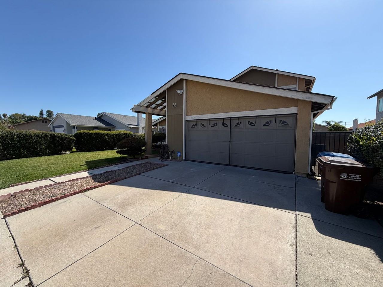 18824 Highcastle St - Photo 2 of 16