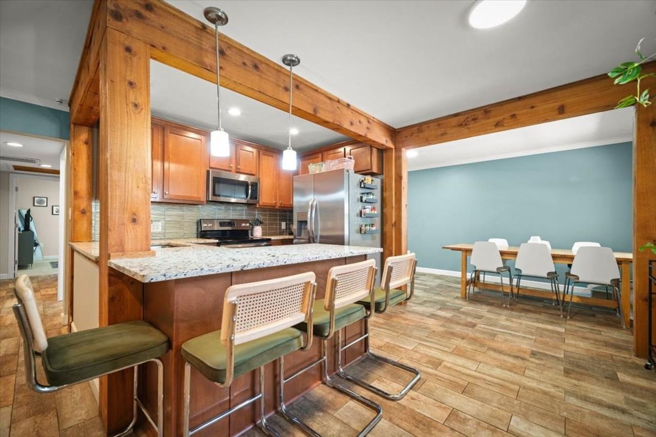 2032 Inwood Ter - Photo 6 of 27