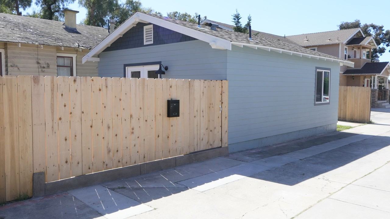 634 2nd Ave - Photo 2 of 10