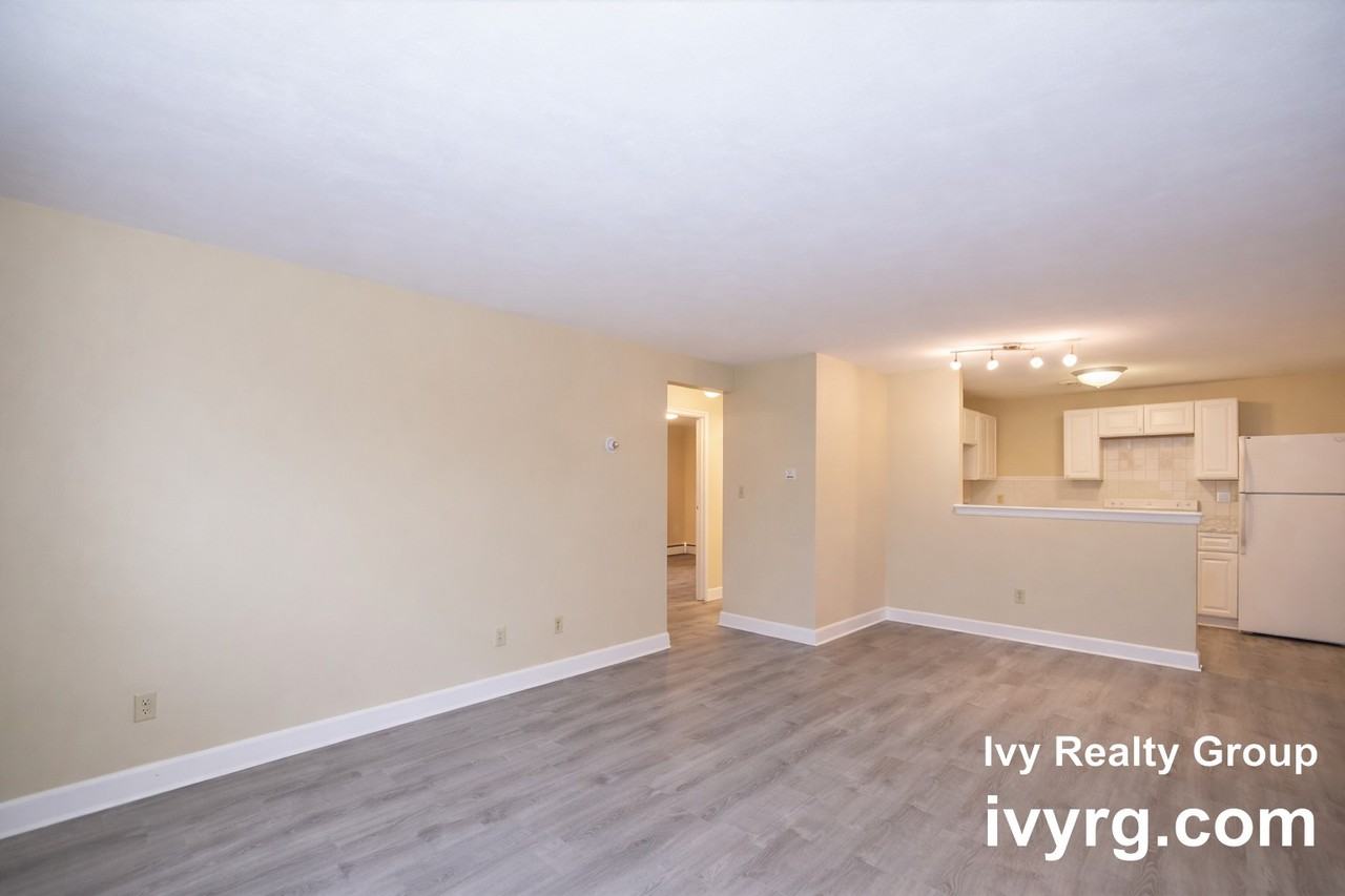 1105 Lexington St #7-3 - Photo 2 of 12