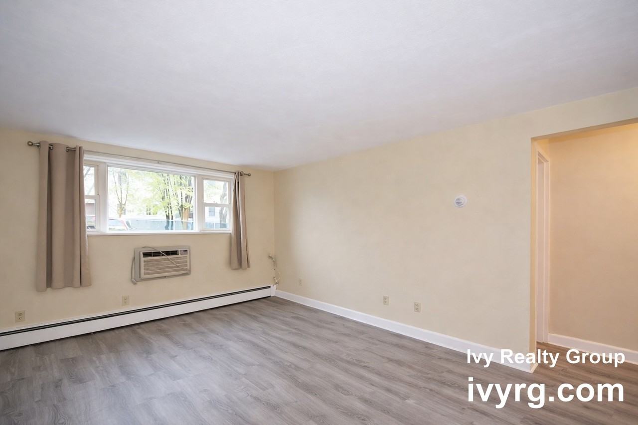 1105 Lexington St #7-3 - Photo 3 of 12