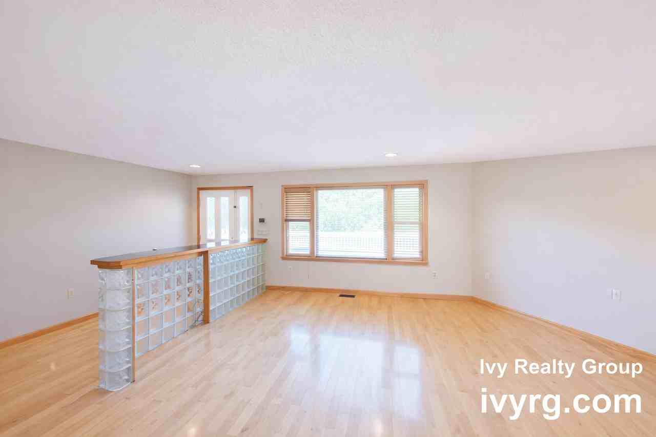 465 Fellsway E #465 - Photo 2 of 18