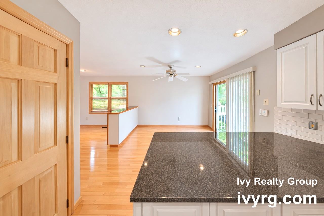 465 Fellsway E #465 - Photo 5 of 18