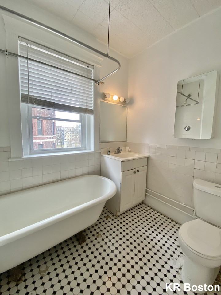 Hemenway St. & Boylston St. #22 - Photo 5 of 15