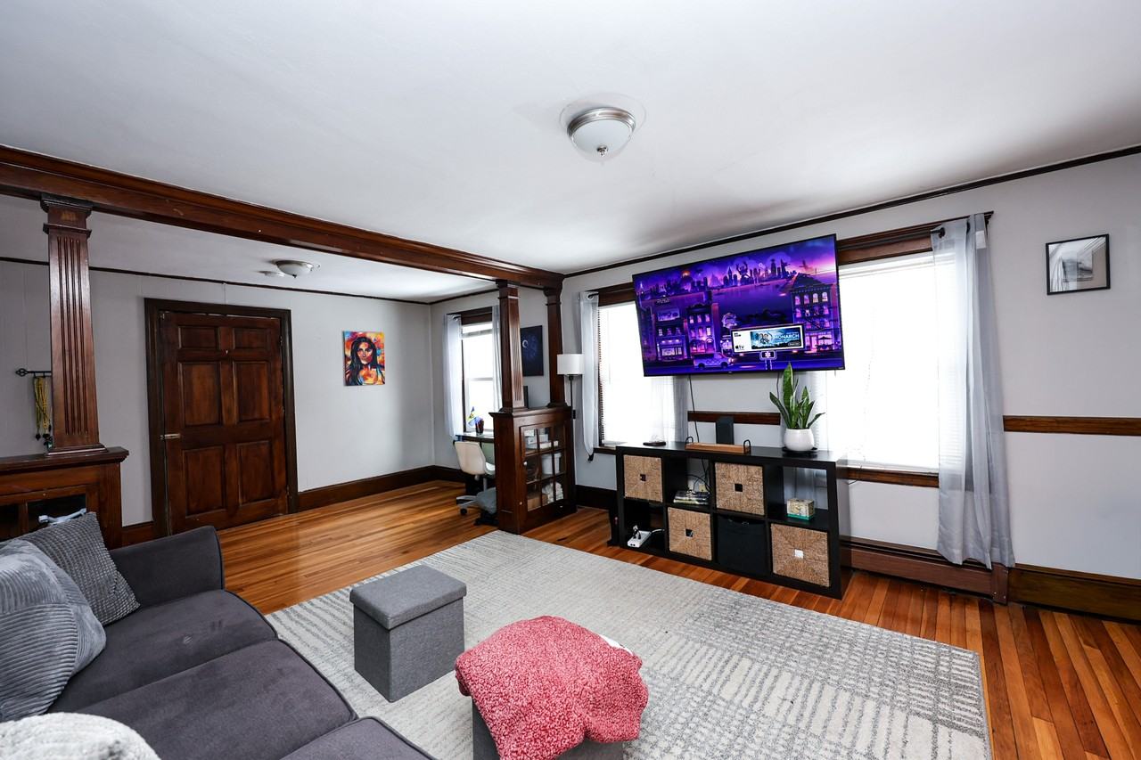 65 Clifford St #2 - Photo 2 of 27