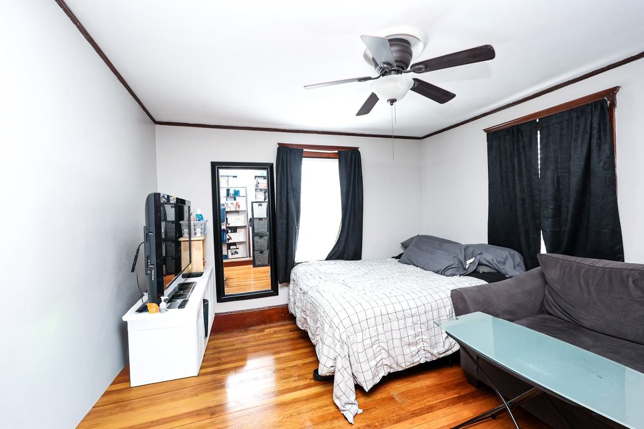 65 Clifford St #2 - Photo 4 of 27