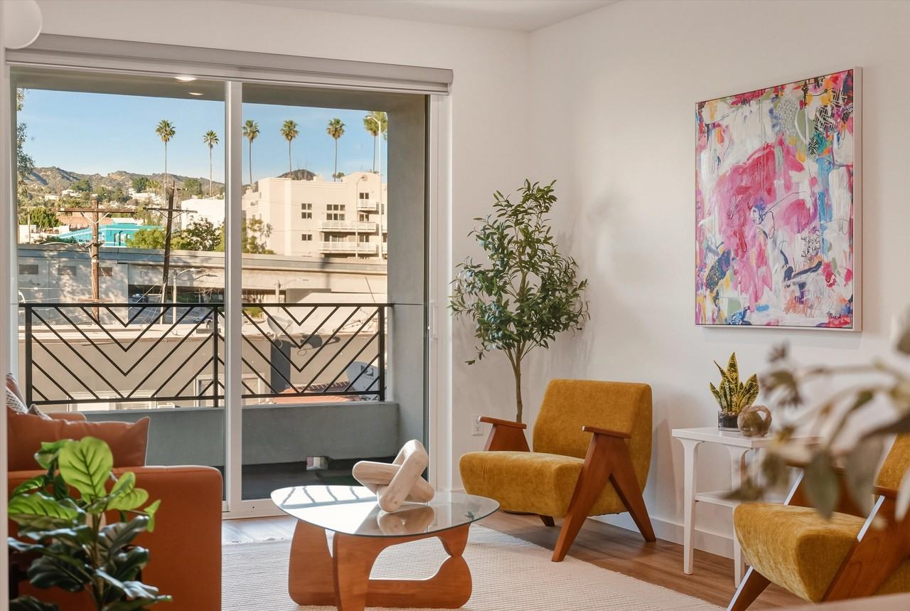 The Sophia - 1759 N Gower St - Photo 7 of 50