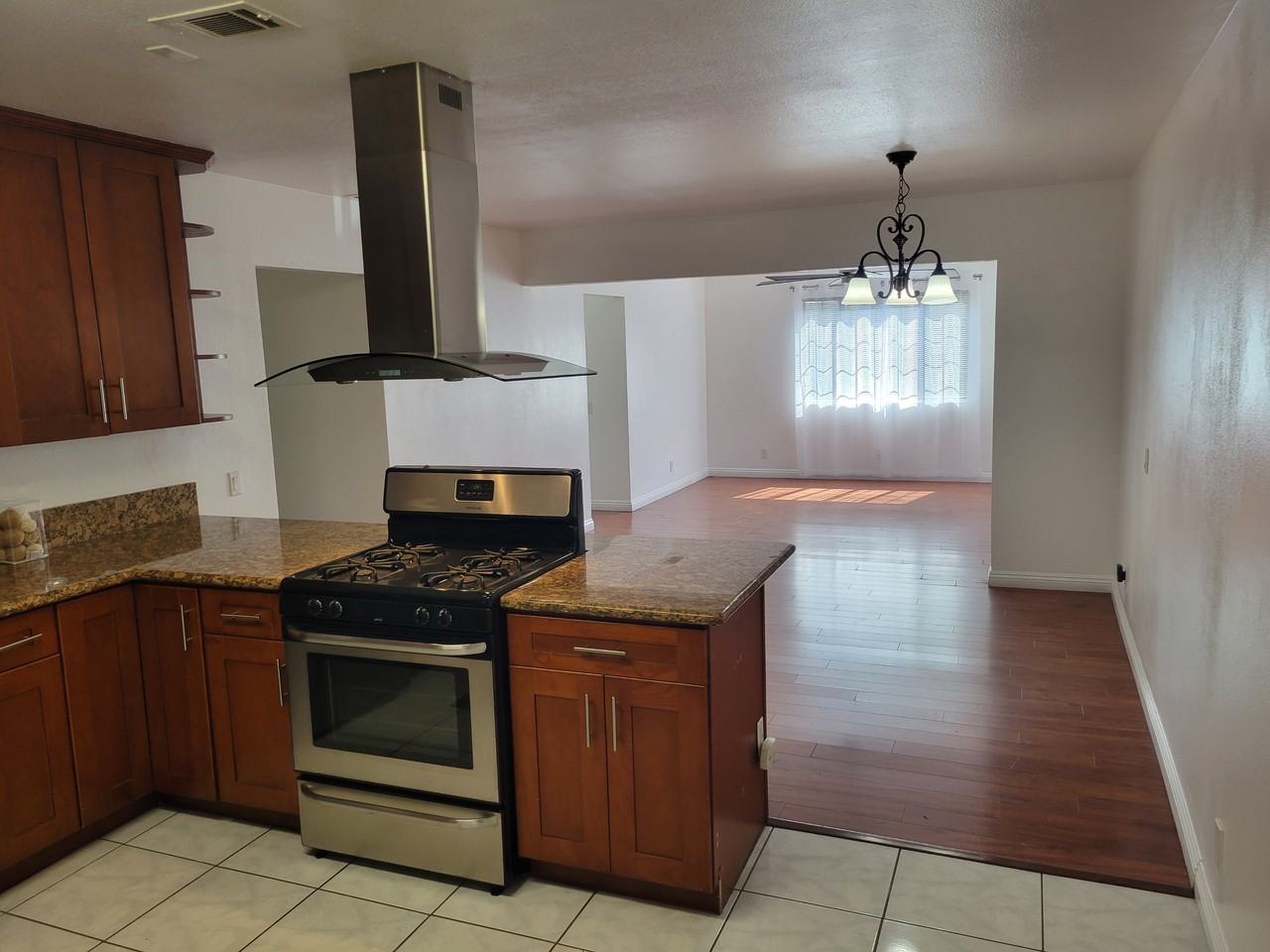 162 N Soldano Ave #NA - Photo 7 of 25