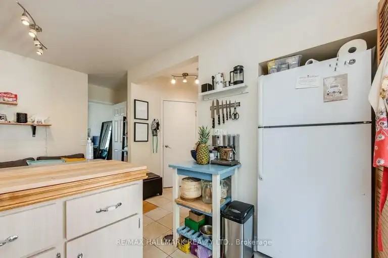 96 Hertle Ave - Photo 3 of 10