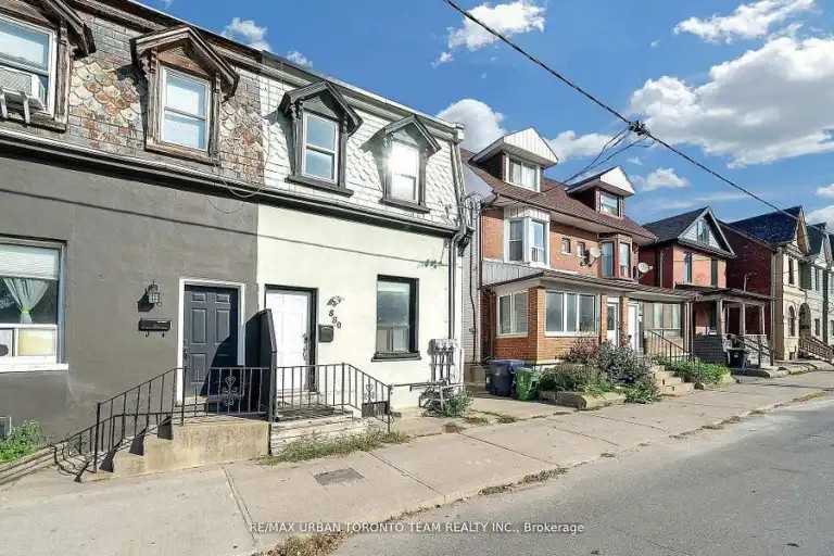 880 Dundas St E #1 - Photo 7 of 9