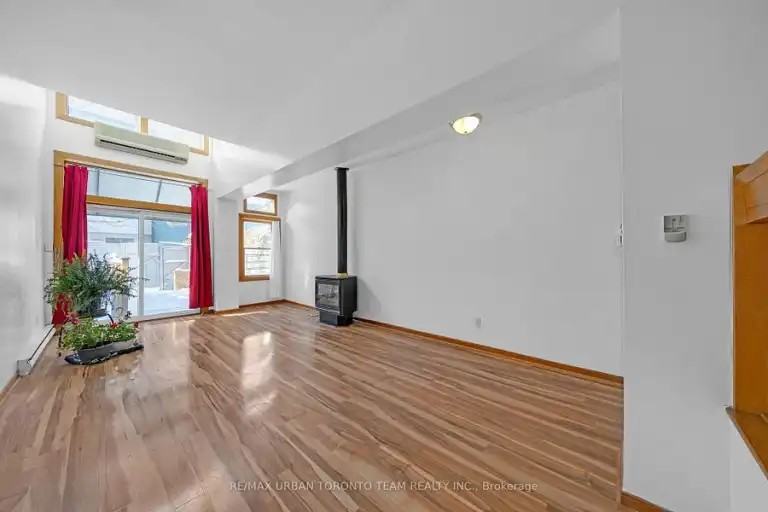 14 Bright St #1 - Photo 7 of 16