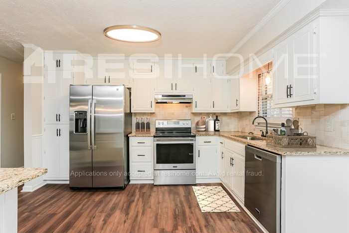 1798 Brandy Woods Dr Se - Photo 2 of 17