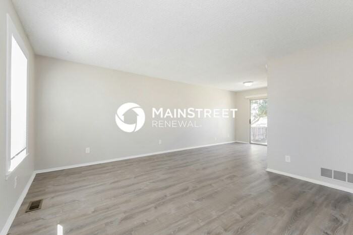 9661 Adams St - Photo 2 of 18