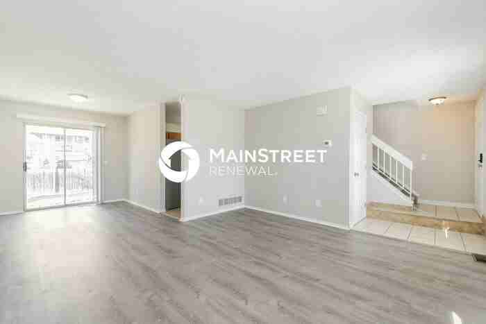 9661 Adams St - Photo 3 of 18