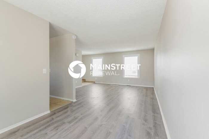 9661 Adams St - Photo 4 of 18