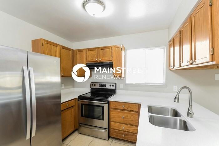 9661 Adams St - Photo 7 of 18