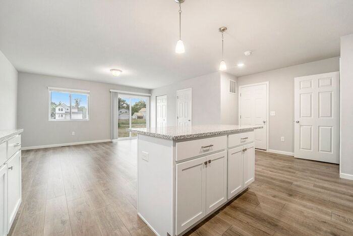 2208 Macatawa Ln - Photo 6 of 28