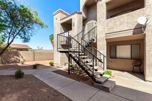 1521 W Denton Ln #121 - Photo 1 of 1