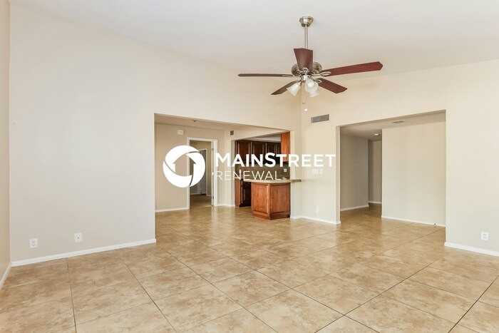 510 E Marco Polo Rd - Photo 4 of 18