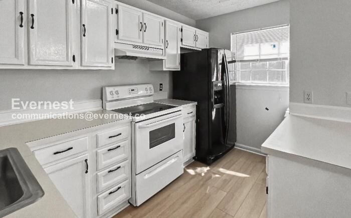 8627 Reinecke Ct - Photo 3 of 36