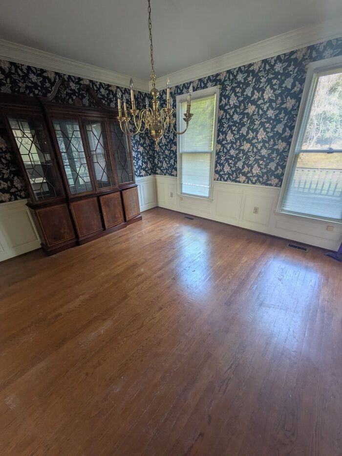 182 37th Avenue Pl Nw - Photo 5 of 17