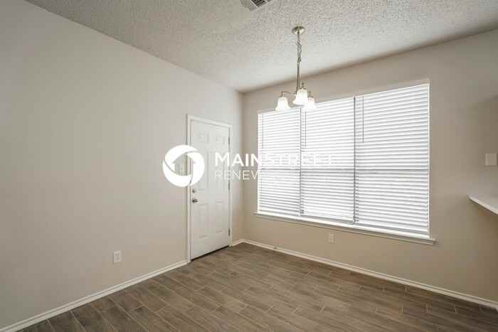 1409 Hackamore St - Photo 7 of 19