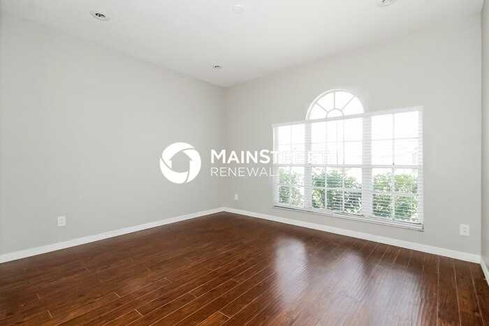 1822 Loch Haven Ct - Photo 7 of 16