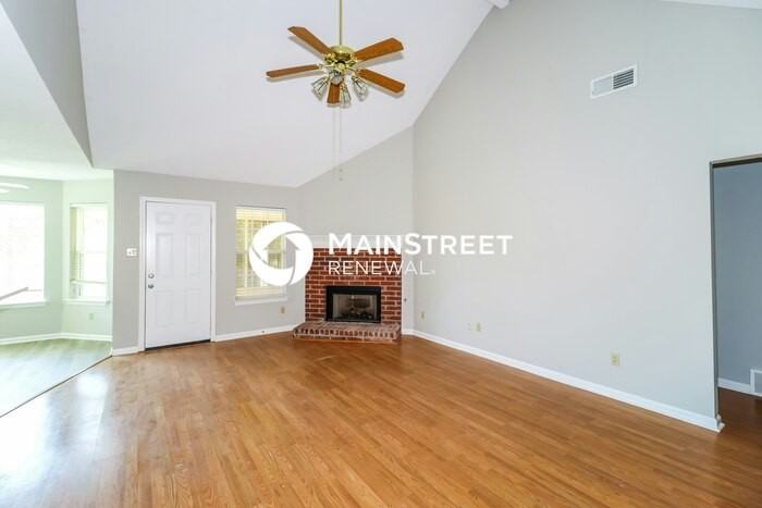 2759 Colonial Towers Dr - Photo 4 of 16